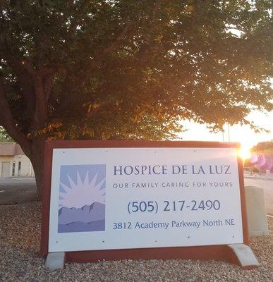 Hospice de la Luz is a locally owned and operated hospice founded by experienced nurses.