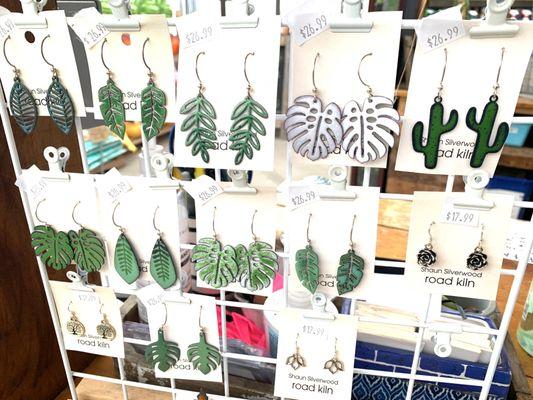 ...yes, even plant earrings...