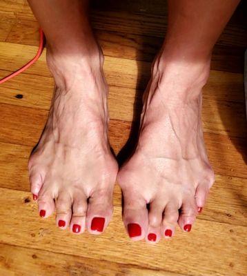 My gel red painted toes.