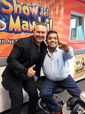 El Mandril y su Show Nacional ha recomendado al Grupo Legal Del Sur De Ca. Orgullo Hispano!