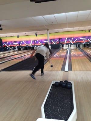 Jessica bowling!!!