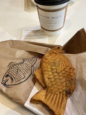 Taiyaki with red bean and Yuzu green tea with a shot of lychee