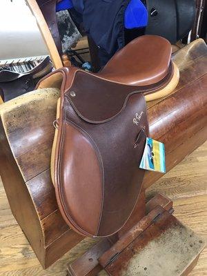 Pessoa saddle