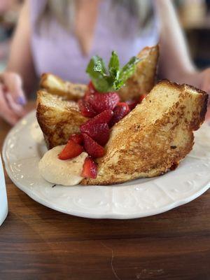 strawberry cream cheese French toast