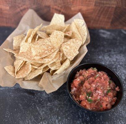 Fresh Salsa and Chips