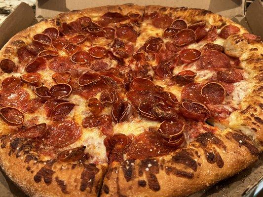 Large Pepperoni Magnifico Pizza