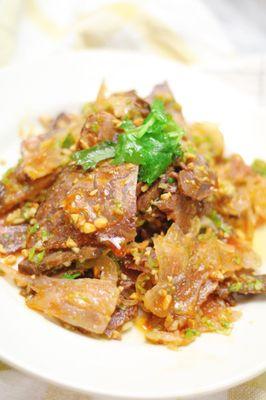 夫妻肺片 Beef Tendon & Tripe w/ spicy chill sauce