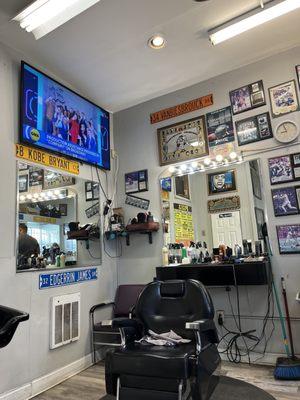 Pete's Barber Shop