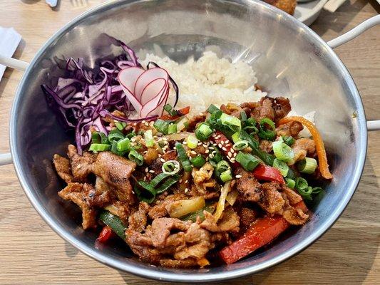 Spicy pork bowl