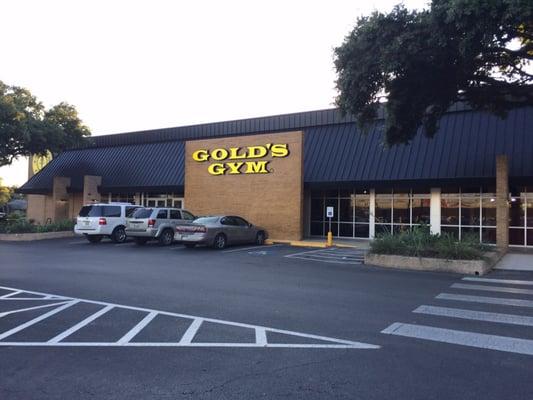 Gold's Gym San Antonio Lockhill Village