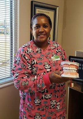 Shalanda is one of our awesome hygienists who has been working for Dr. Meader for 5 years and has 21 years experience.