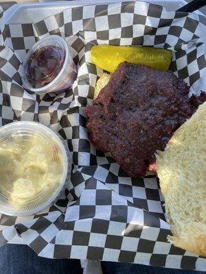 Burger, potato salad. Bbq sauce on side. Recommend!