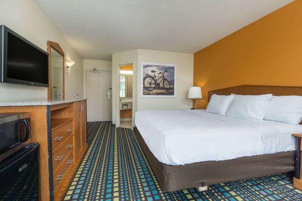 Days Inn By Wyndham Florence Cincinnati Area