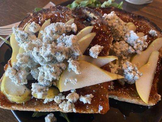 Pear and Blue Cheese toast