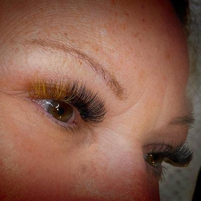 Fall lashes brown with yellow extensions