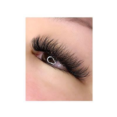 Volume eyelash extensions