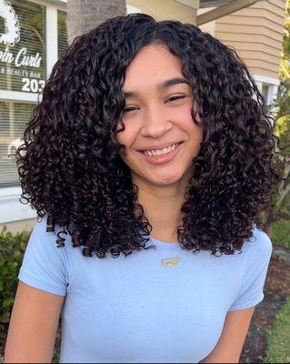 Curly Cut & Transformation by Brenda