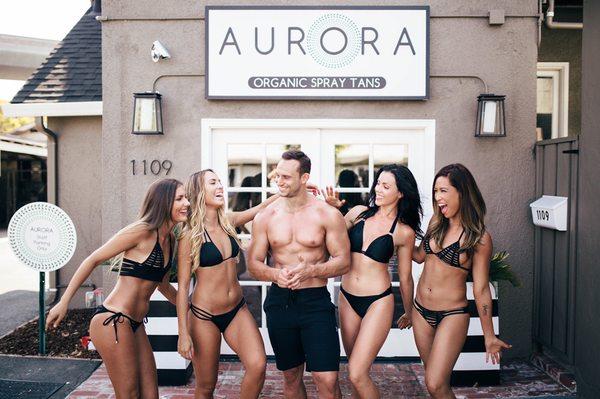 We offer a variety of different custom colors for every unique skin tone at Aurora Organic Spray Tans