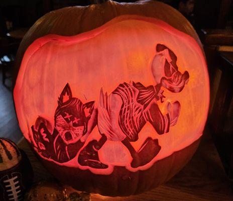 Pumpkin carving - Oregon Duck dragging defeated Washington Huskie