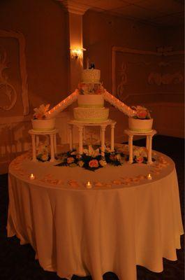 Red velvet wedding cake