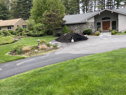 Almost done mulching 26 yards of mulch