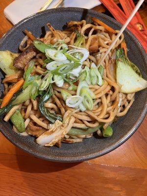 Lemongrass tofu udon noodles... sooooo good!!