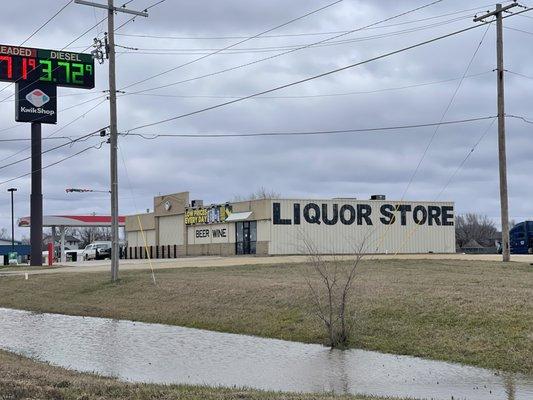 Beer Cave Liquors