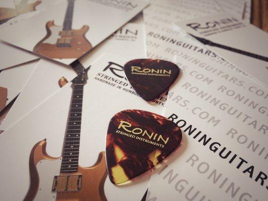 Ronin Guitars, Humboldt County | Brand Integration: business cards & guitar picks, by Layla Ann.