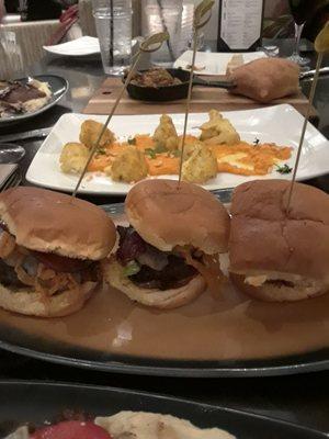 Delicous sliders & curried cauliflower