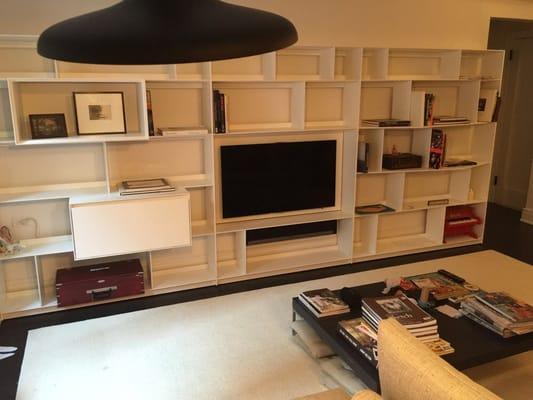 Recessed TV with Sonos soundbar