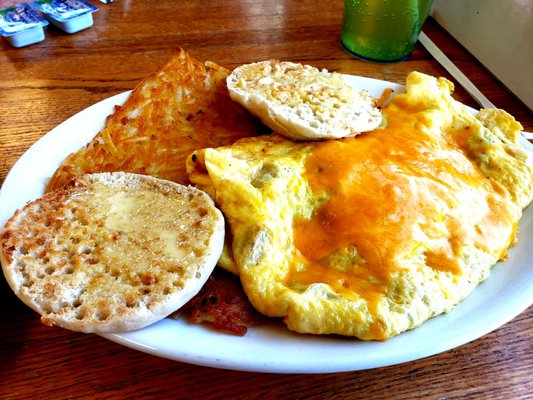 Omelet, hash browns, and English muffin