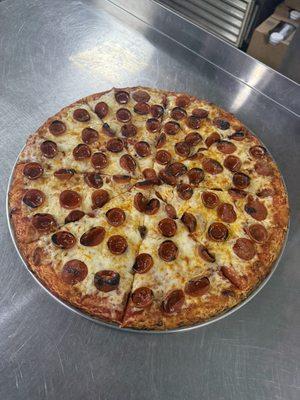 Hand tossed Pepperoni