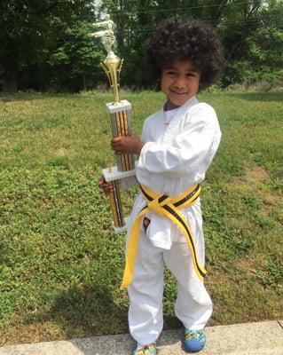 Ares, with his First Place trophy. (2016)