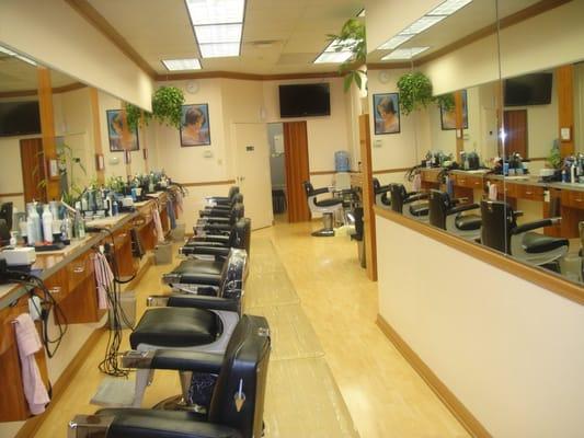 Cut N Edge Family Barbershop