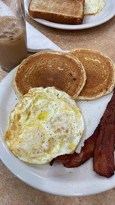 eggs pancakes and bacon