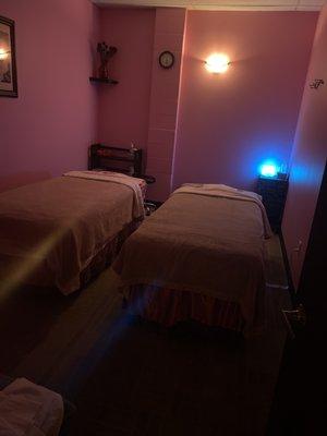 couple massage room