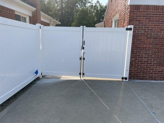 Six foot privacy fence gate