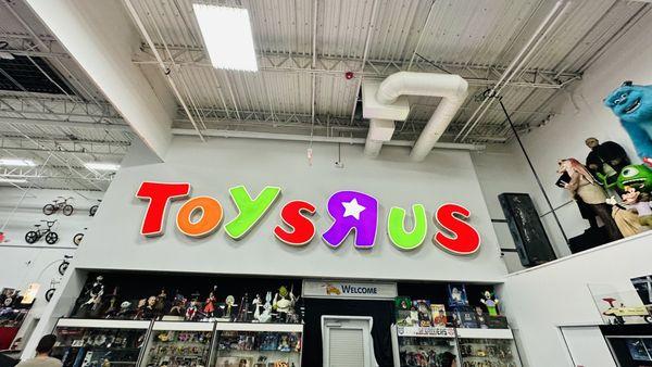 Old Toys R Us sign