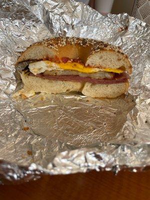 everything bagel w taylor ham, egg, potatoe, salt, pepper & ketchup