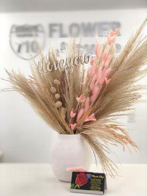 Dried pampas arrangements!