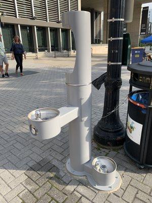 Water fountain - has a drinking fountain, dog fountain, and a water bottle filler