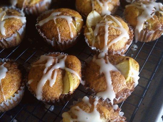 Apple Streusel Muffins