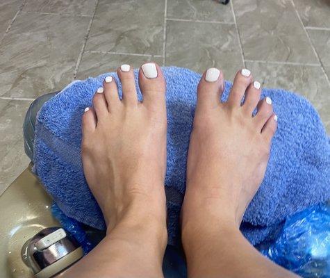 Gel pedicure