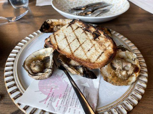 Grilled oysters