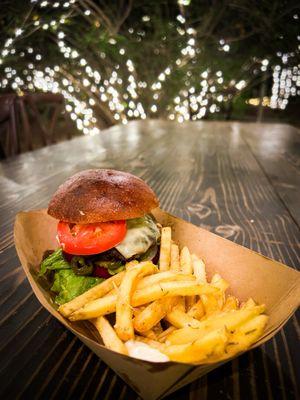 Spicy California burger with garlic fries.