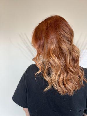 Dimensional copper hair color