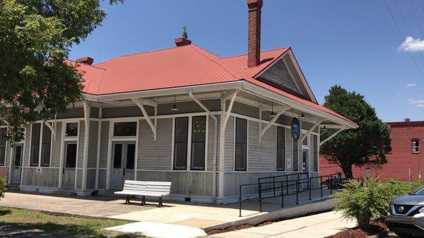 The Historical Depot. Now a "Delicious Must Stop" from the street corner. Whoo Whoo!