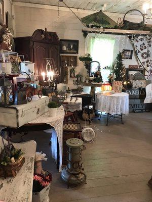 Antiques and Home Decor gift shop