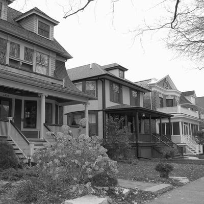 Lakewood Balmoral Historic District - Andersonville Neighborhood in Edgewater