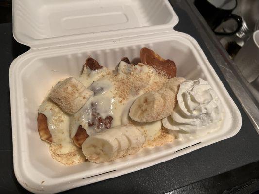 Banana pudding waffles